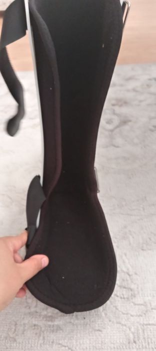 Продам Фиксатор  для голеностопа