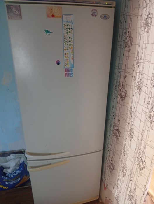 Продам холодильник марка атлант