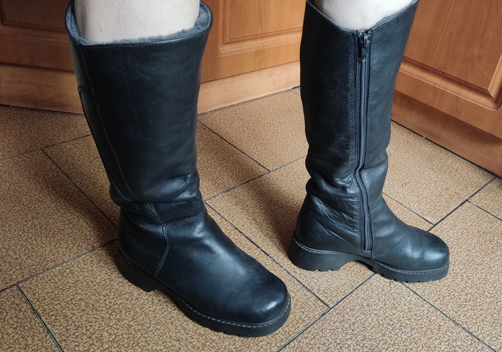 Кожаные сапоги с цигейкой