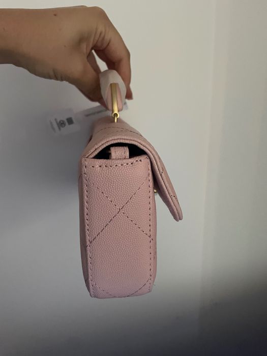 CHANEL чанта тип багета