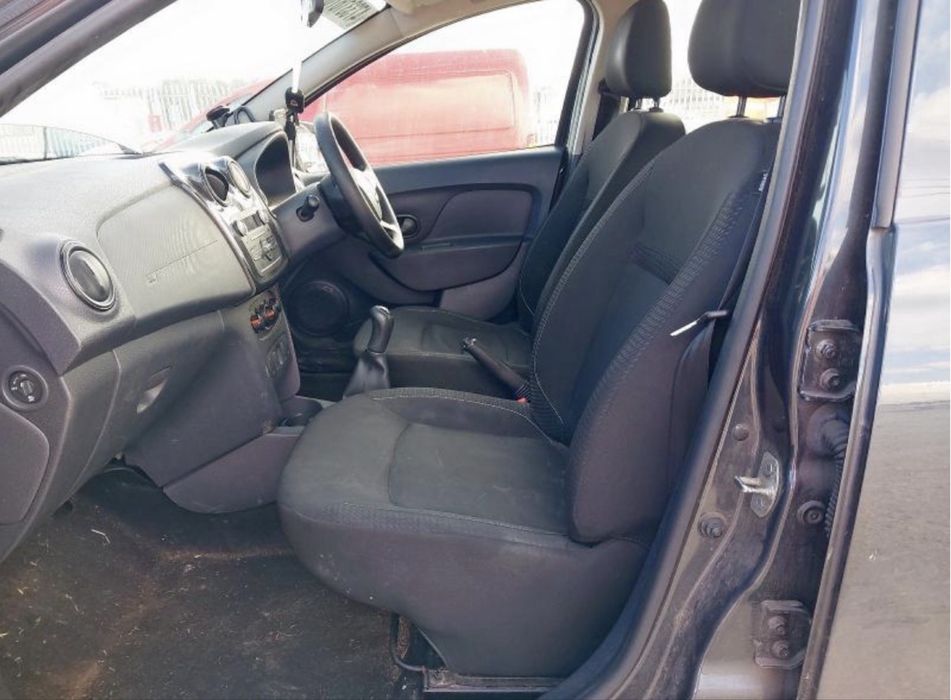 Dacia sandero 998 sce