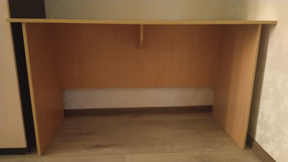 Продам стол рабочий