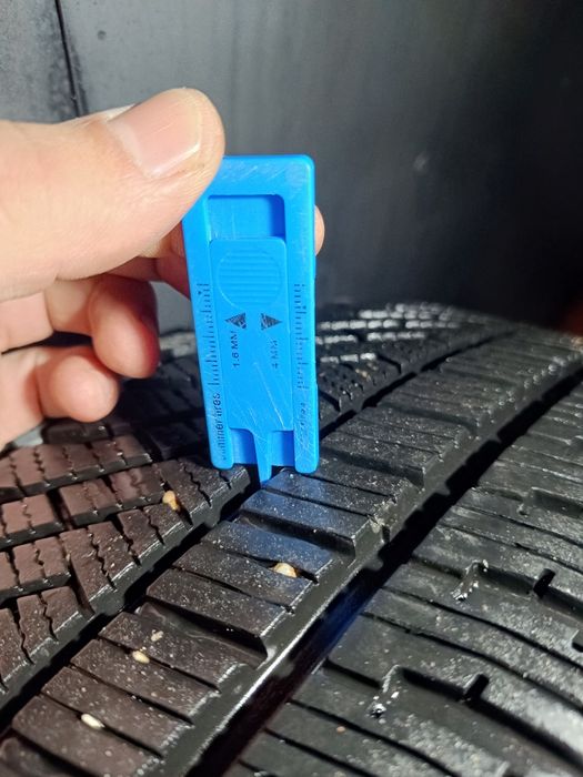 Гуми с джанти 235 55 R 17