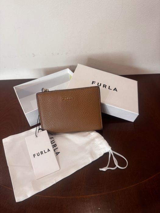 Furla портфейл естествена кожа