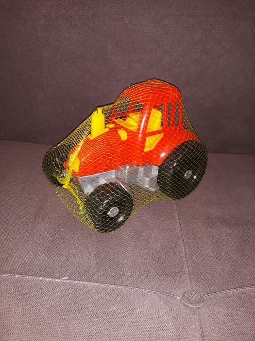 Продам детские игрушки для мальчиков и девочек