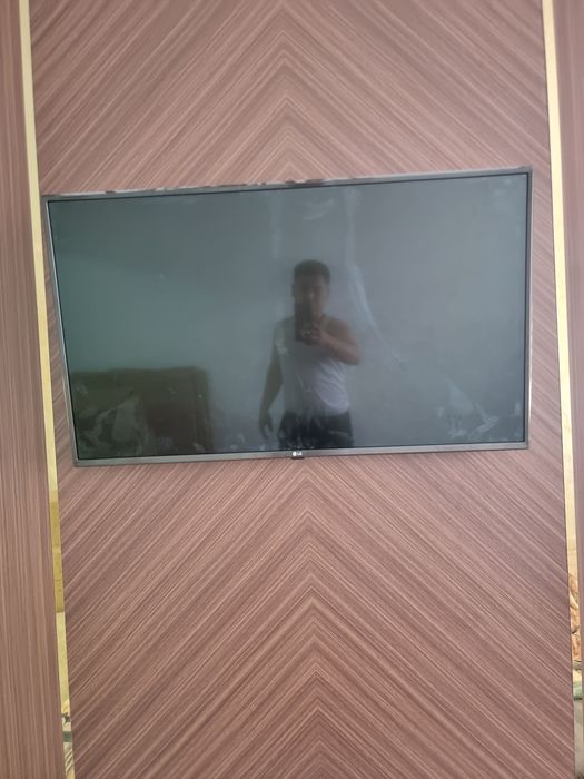 Телевизор LG.LG LG