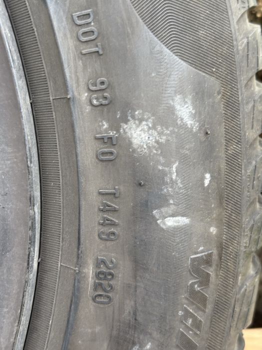 Зимни гуми 205/60/16 с ламаринени джанти