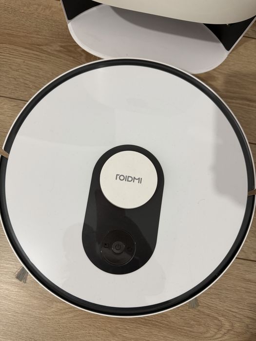 Aspirator robot Xiaomi Roidmi EVE plus cu mop