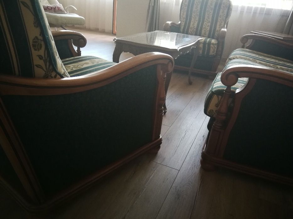 Френска Бутикова холова гарнитура