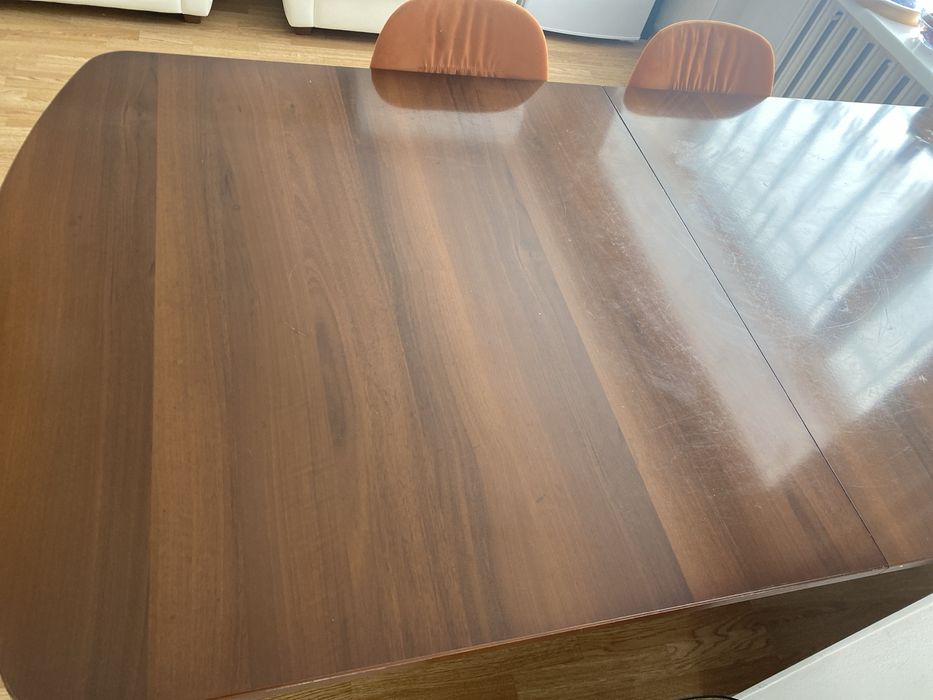 Продам стол  б/у