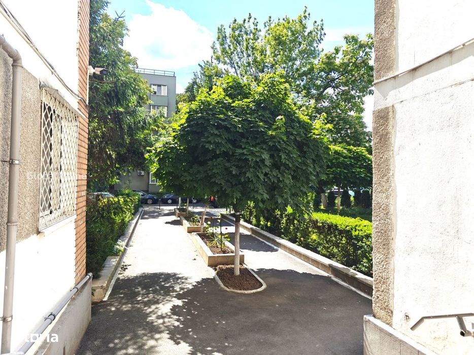 SemiCentral - Drumul Taberei - 100m Metrou Favorit | 3 Camere | Decoma
