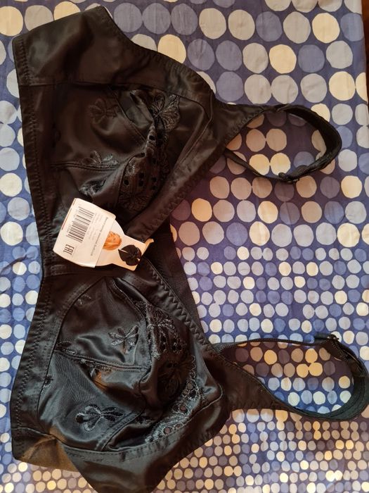 Бюстгальтер новые.