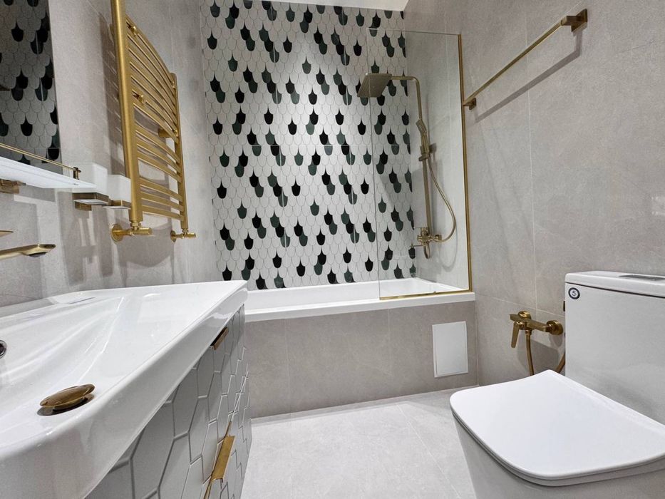 Кипарис ор-р Алайский площадь Мустакиллик