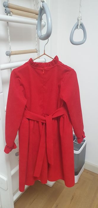 Нарядные платья на девочку.