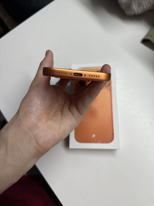 Айфон 17 про 256 гиг 100 акуи