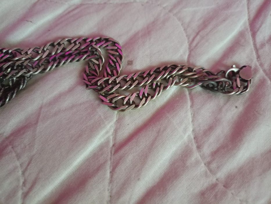 Продам серебряную цепь.