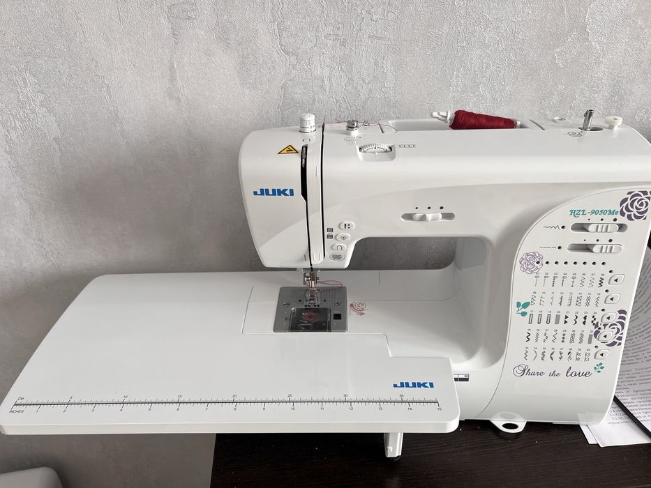 Швейная бытовая машинка