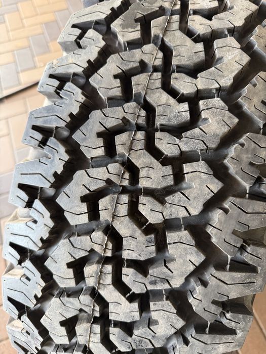 Шина BF Goodrich 275/70/16