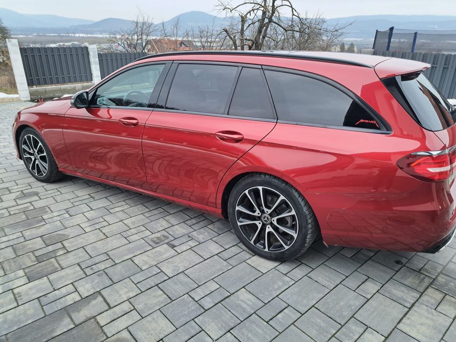 Mercedes-Benz E Primul proprietar recent inmatriculat