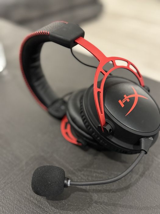 Casti wireless HyperX Cloud Alpha