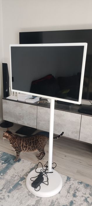 Продам mobile smart screen 32