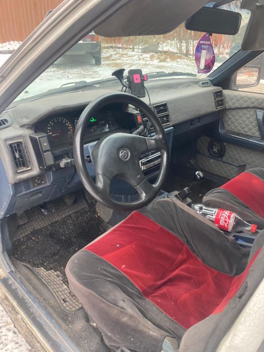 Продам машину Ниссан блюберд