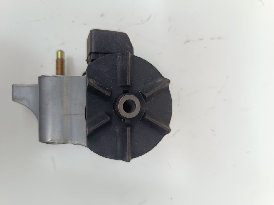 Подушка ДВС правая Toyota