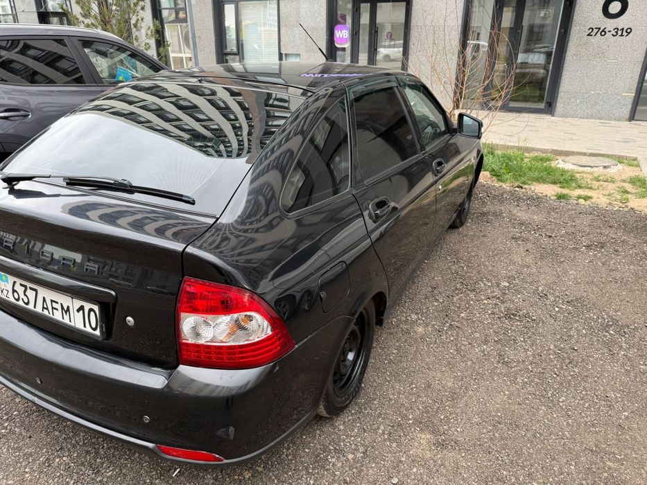 Приора хэтчбек люкс плюс