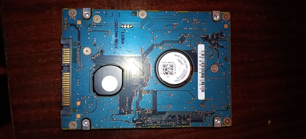 Vând Hard Disk FUJITSU..