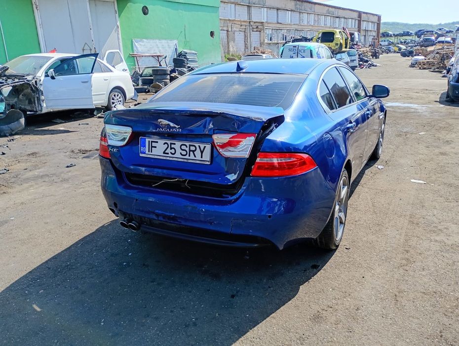 Bancheta spate Jaguar XE X760 (2014 - 2020)
