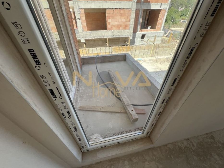 Продава се Тристаен апартамент в Варна, Виница - 98 кв.м за 776 €/кв.м - Снимка #2