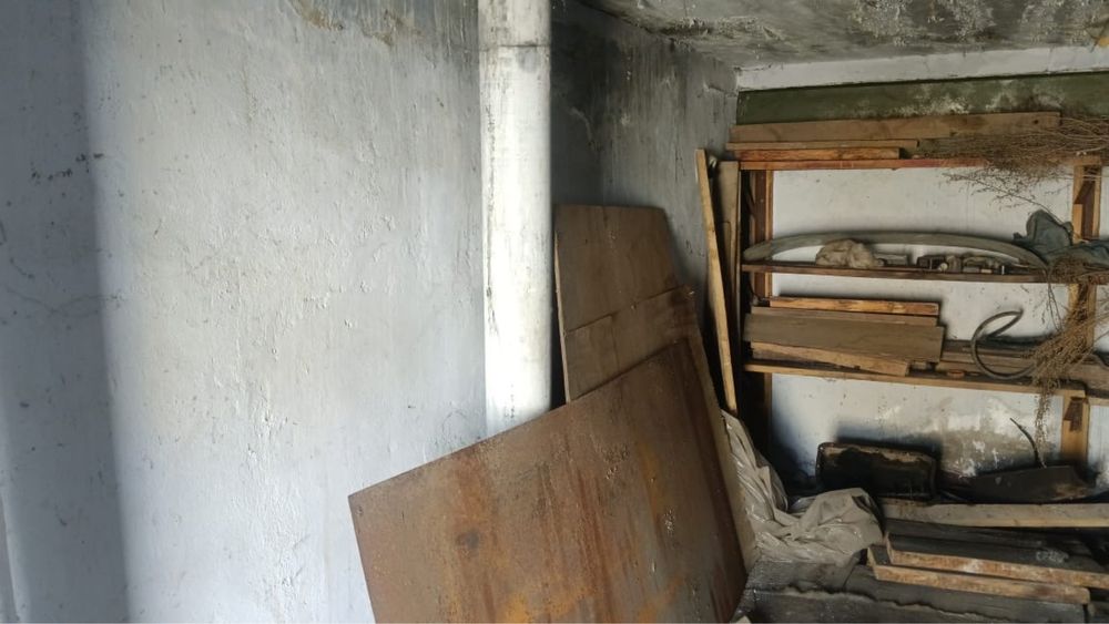 Продам гараж 18 м ДК Строитель