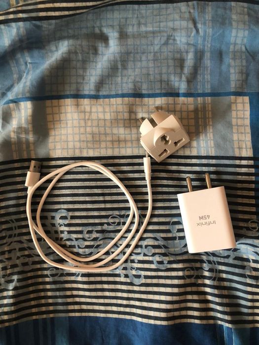 Продам телефон новый