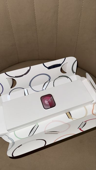 Продаю Apple Watch 9 series 41mm