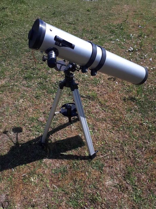 Телескоп Meade 114/930 пълен комплект с екваториална монтировка EQ