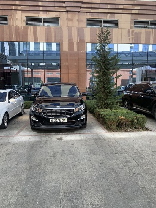 Поездка по Узбекистан автомобиль кия карнивал