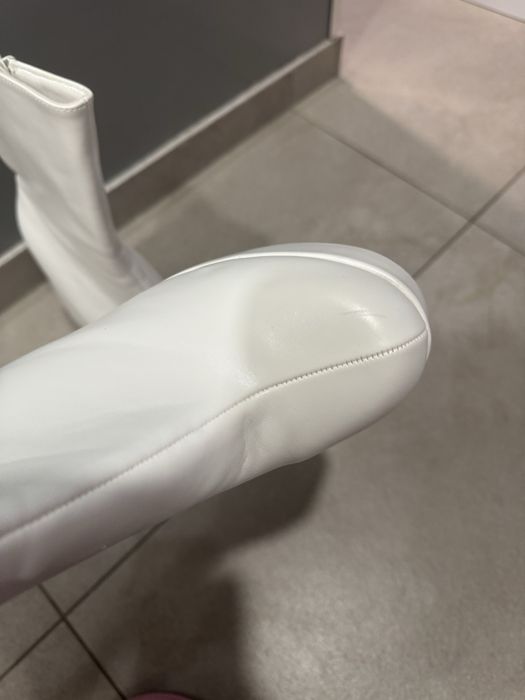 Боти с дебел ток