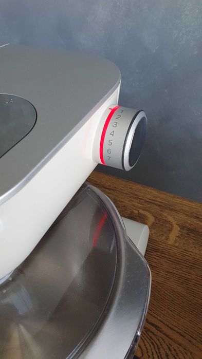 Bosch MUM5 robot de bucatarie cu cântar