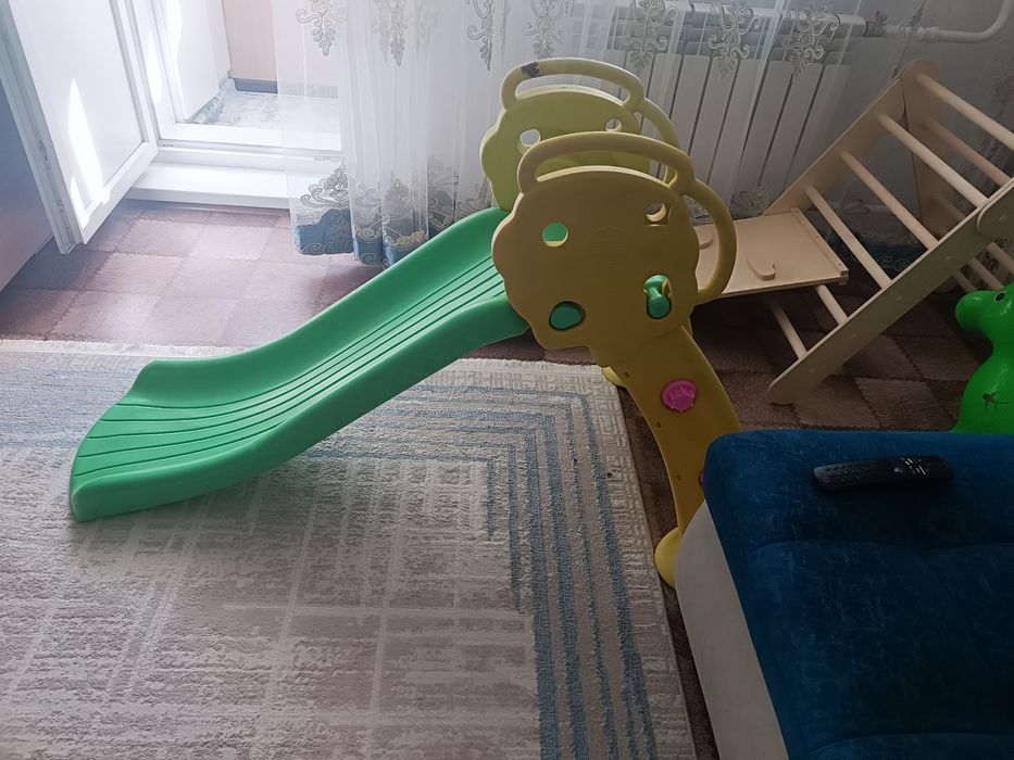 Горка детская пластиковая