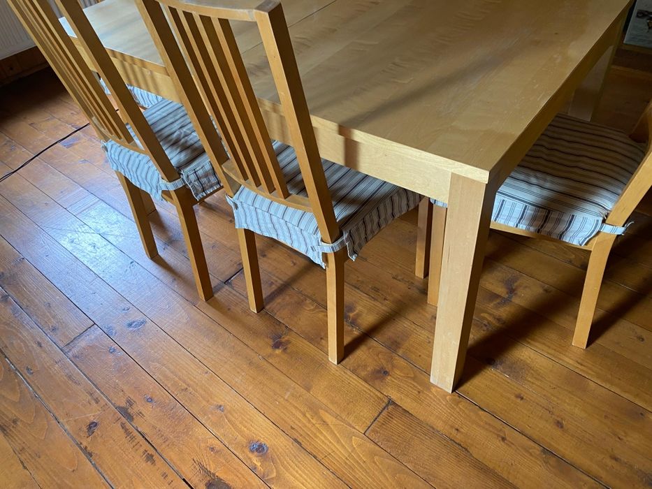 Masă extensibilă +scaune  IKEA