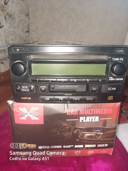 Продам магнитола оригинал на тайота