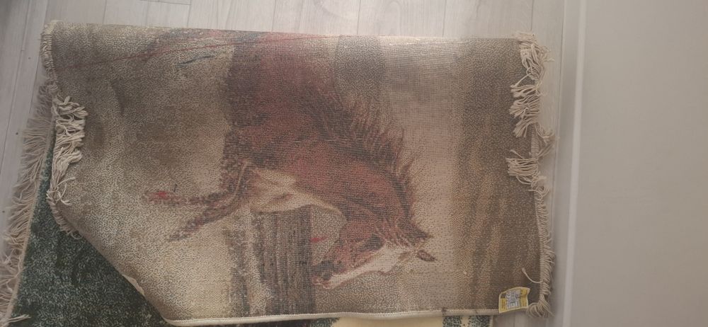 Продам ковер на стену