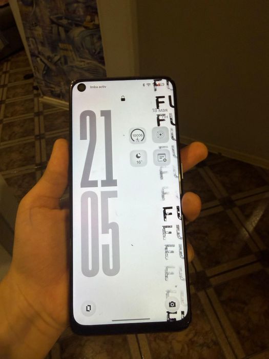 OnePlus 11  в печальном состоянии