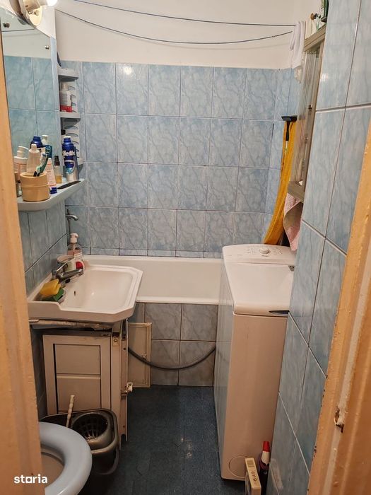 Berceni,Straja Resita,Str Gradistea Mega Image
