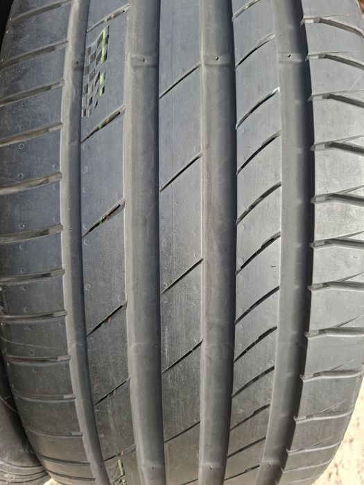 Продам шины. 255/45/18 кумхо экстра