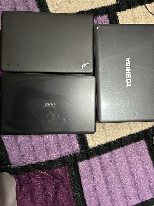 Vând laptopuri ieftine