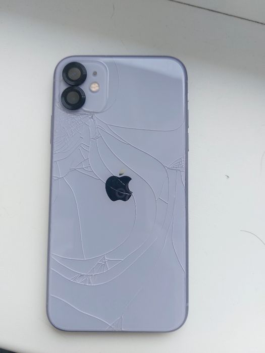 Iphone 11 продам