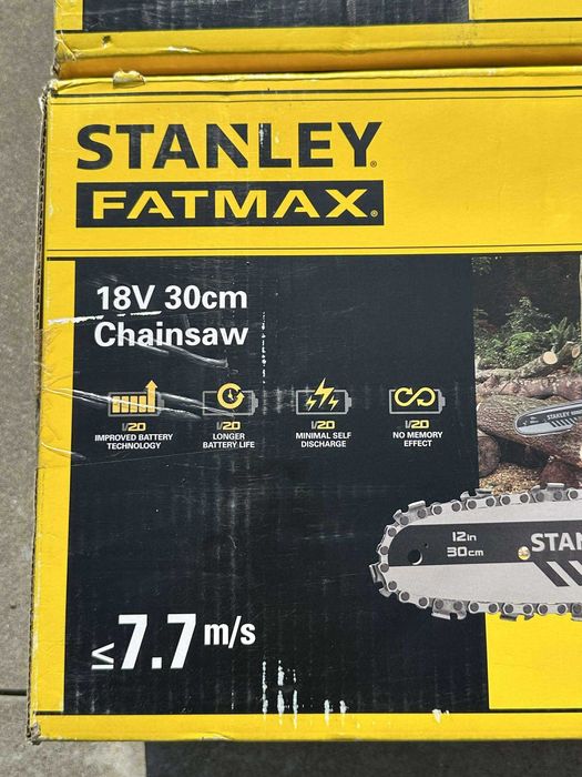Fierastrau cu lant Stanley Fatmax V20 viteza 1600  lama 30cm 18V 4.0