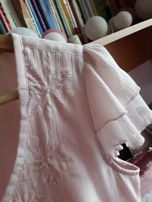 Bluza roz nude mărimea M din voal, marca Mark & Spencer