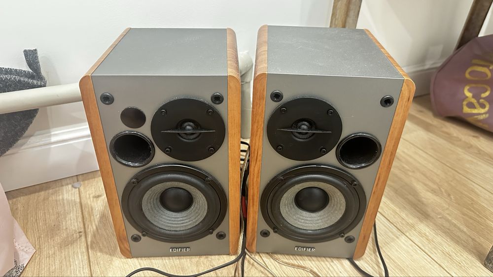 колонки edifier R1280DB